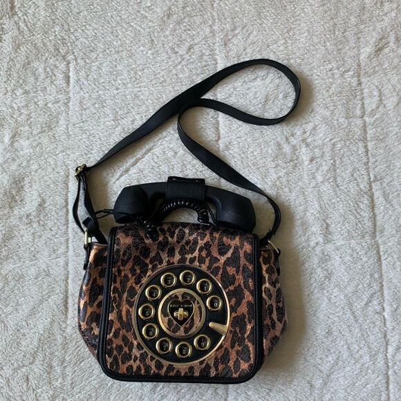 Betsey Johnson Handbags - Betsy Johnson Telephone Purse Cheetah Leopard Animal Print Crossbody Bag